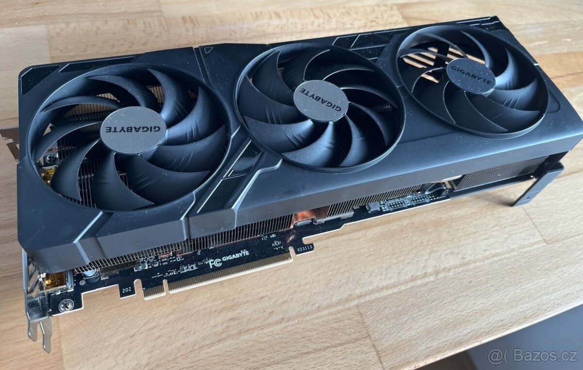 GIGABYTE GeForce RTX 4080 SUPER WINDFORCE V2 16G