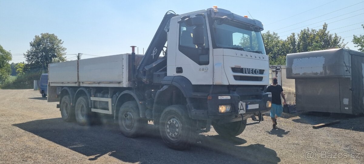 Iveco Trakker 45 8x8 s hr HIAB 144