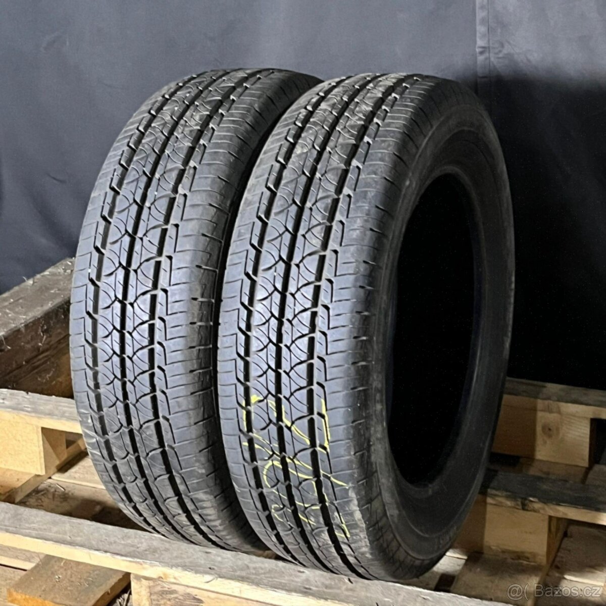 Zimní pneu 195/65 R16C 104/102T Barum 9mm