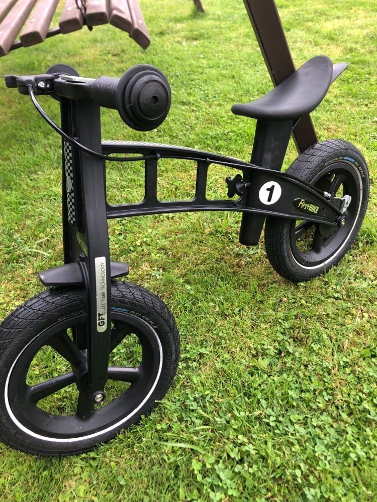 First Bike Limited Black - Dětské odrážedlo