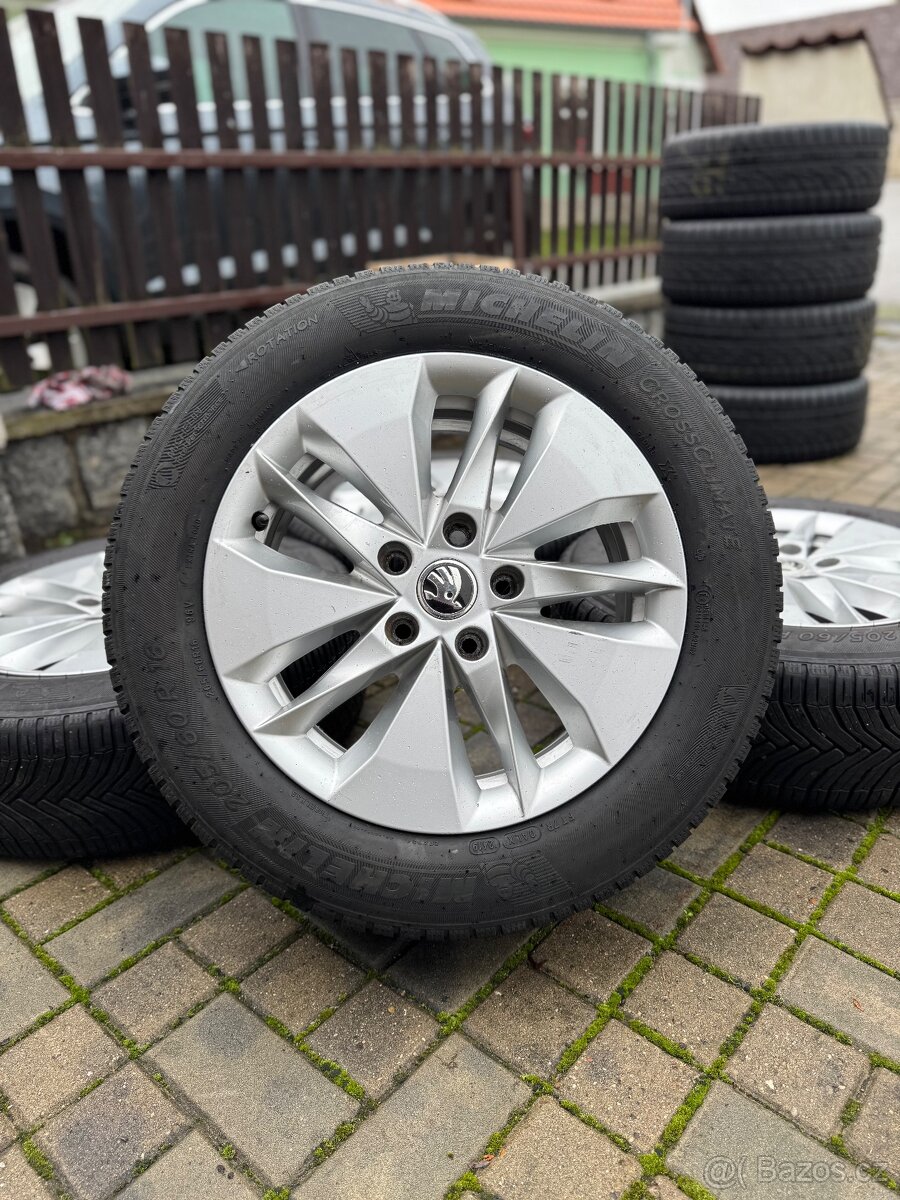 ORIGINÁL Alu Škoda ALASIA R16, 5x112 - ZIMNÍ PNEU