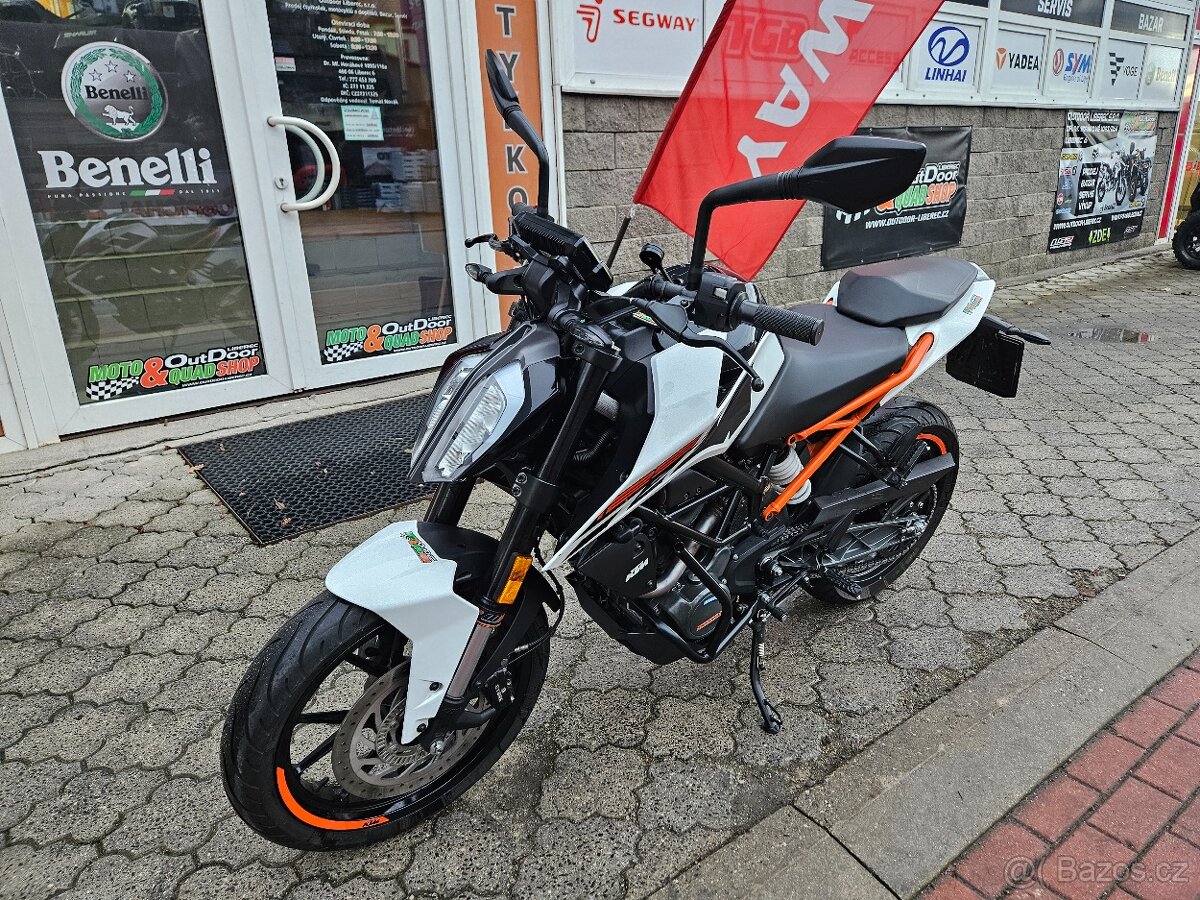 KTM 125 Duke, po servisu, původ ČR, padací rám, 1. majitel