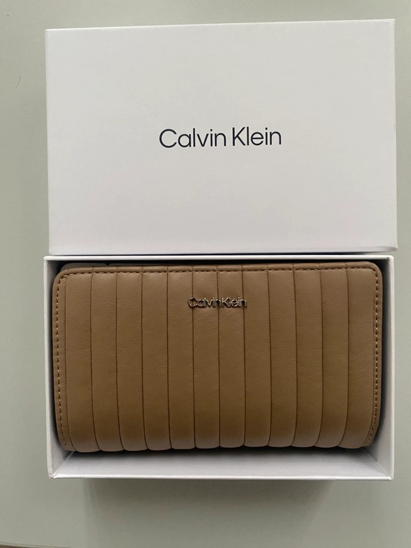 CALVIN KLEIN Peněženka