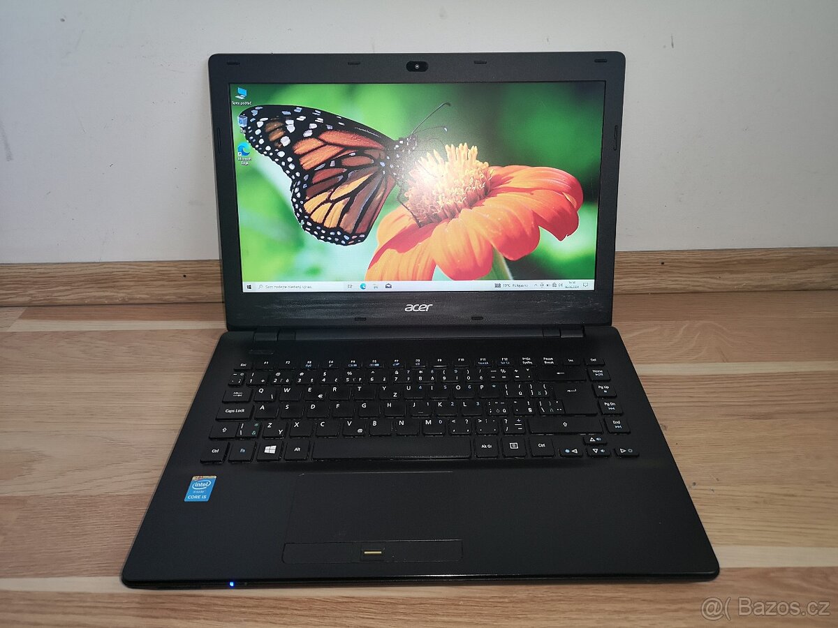 Notebook Acer TravelMate P246 - vadný pant a klávesnice