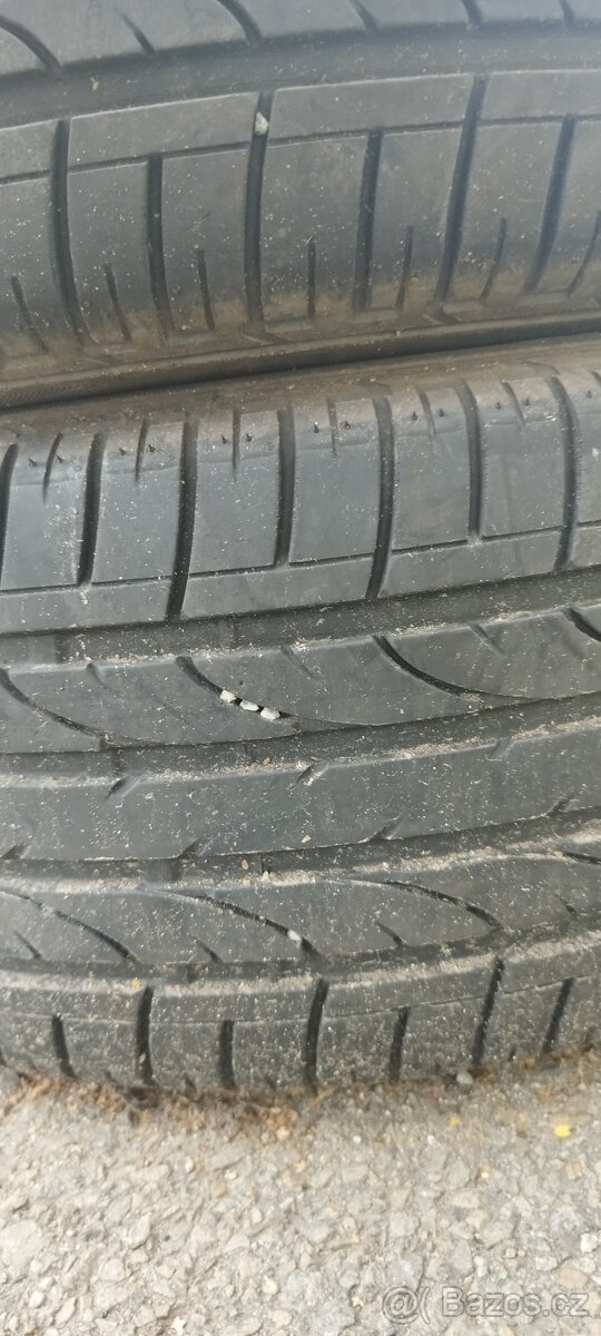 Pneu 235/55R17