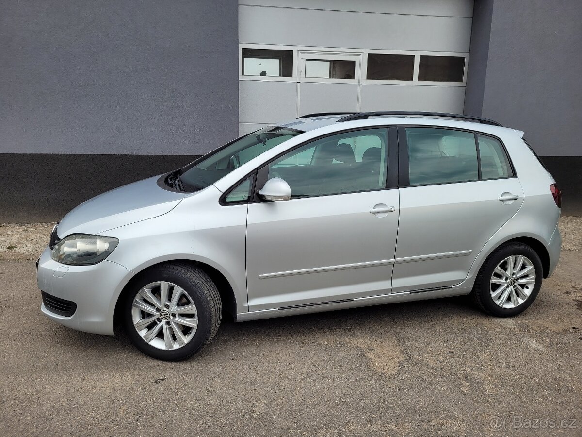 GOLF PLUS 2,0TDi, r.10, PO ROZVODECH, SPOJKA, OLEJ