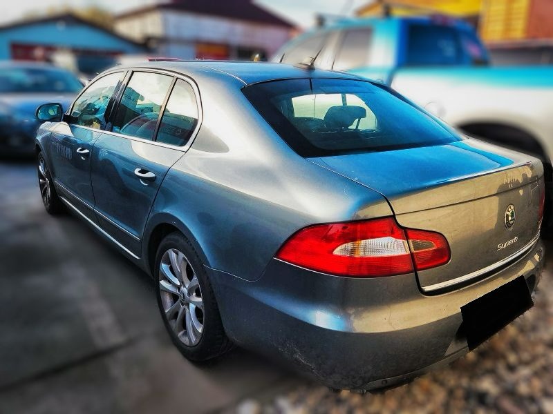 Škoda Superb 2 sedan 2.0TDI 125KW CBBB LQT LF8L r.v. 2009