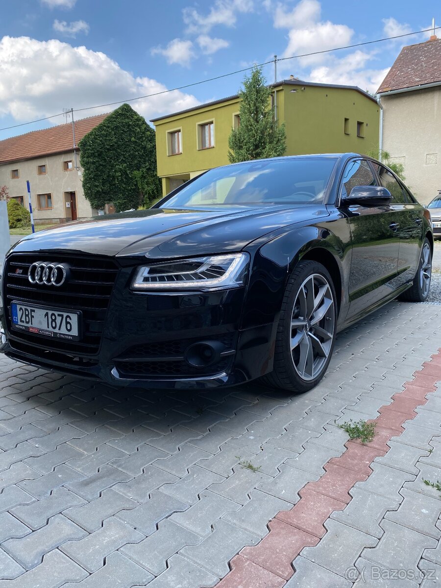 Audi S8+