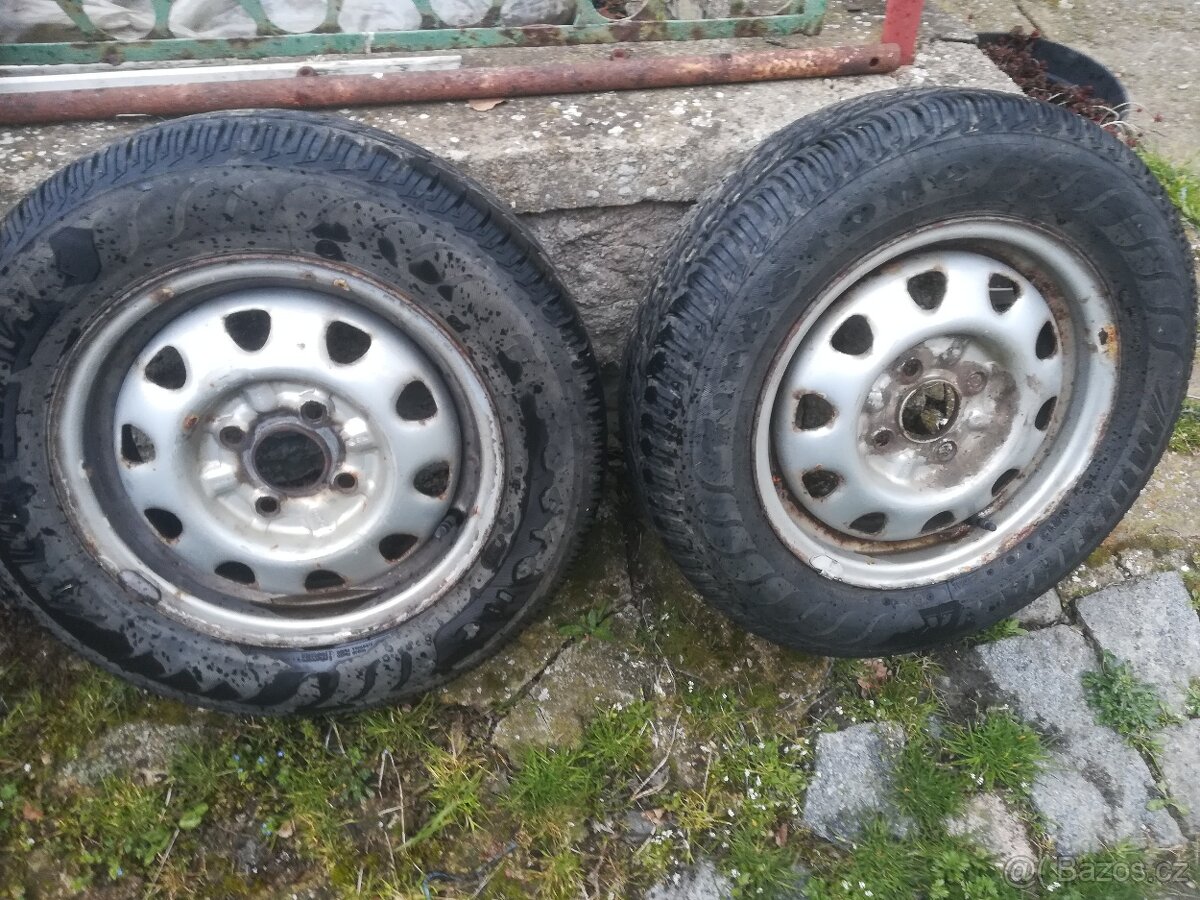 Prodám 1x letní pneu 165/70 R13