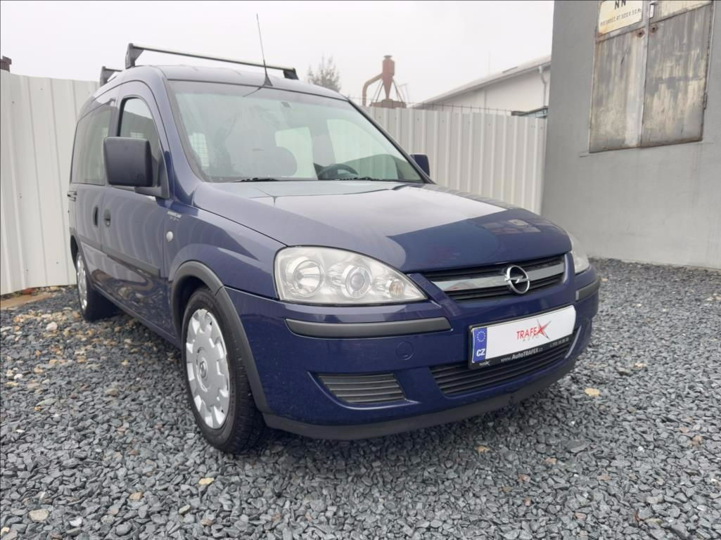 Opel Combo 1,4 i,16V,66kW,1.maj.,původ ČR