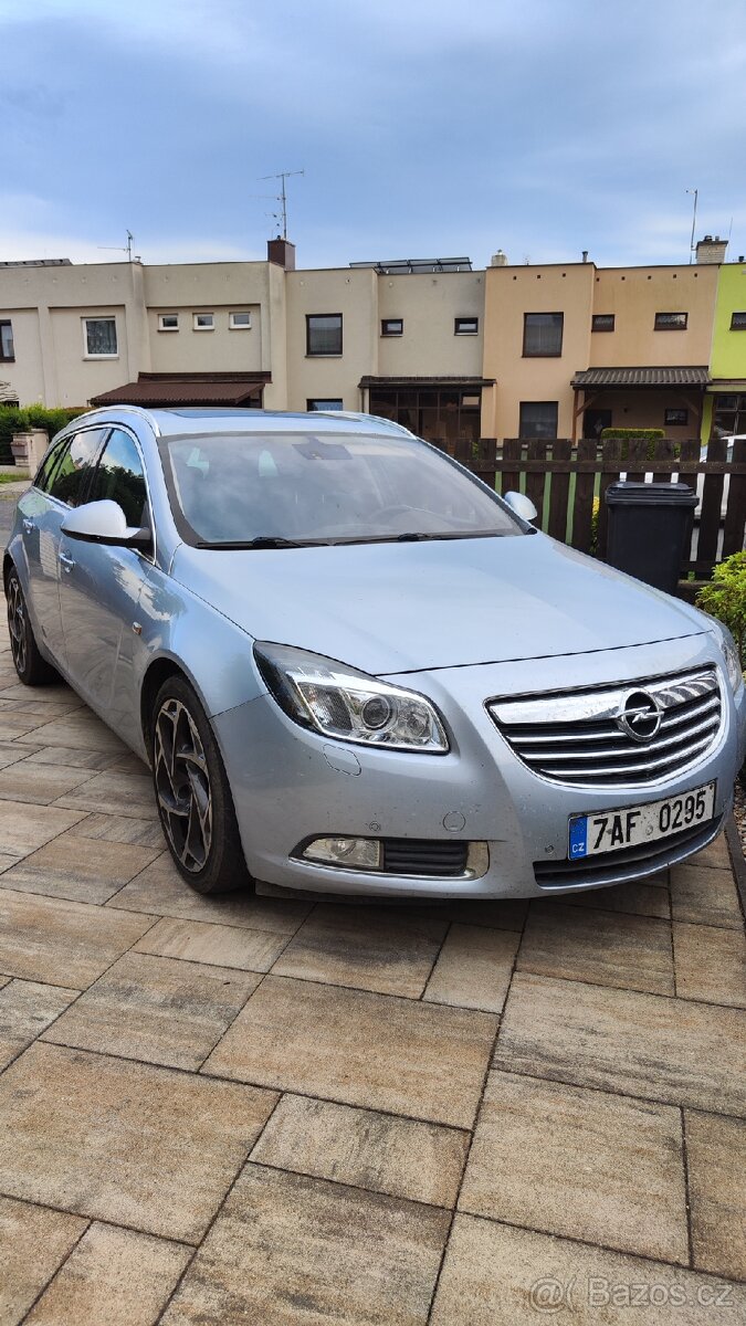 Opel Insignia 2.0CDTi (Sports Tourer)