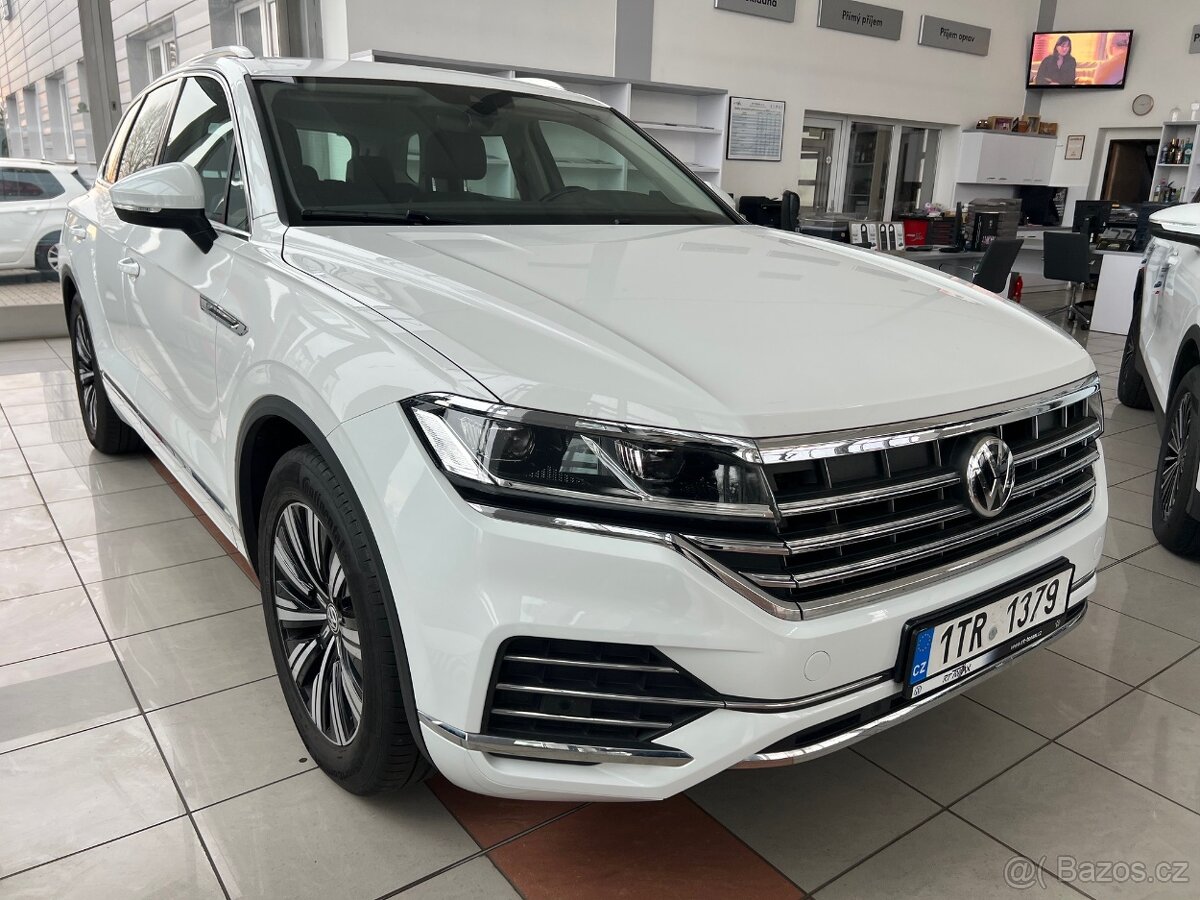 VW Touareg III Elegance 3,0TDI 210kW Tiptronic 4M VZDUCH