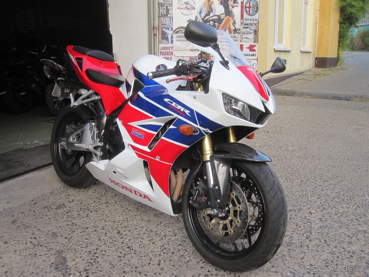 Honda CBR 600RR, super stav, servisovaná