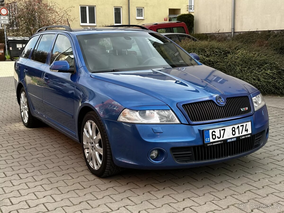 Škoda Octavia 2.0 TDi RS 125kW Xenony Tažné Kůže Tempomat