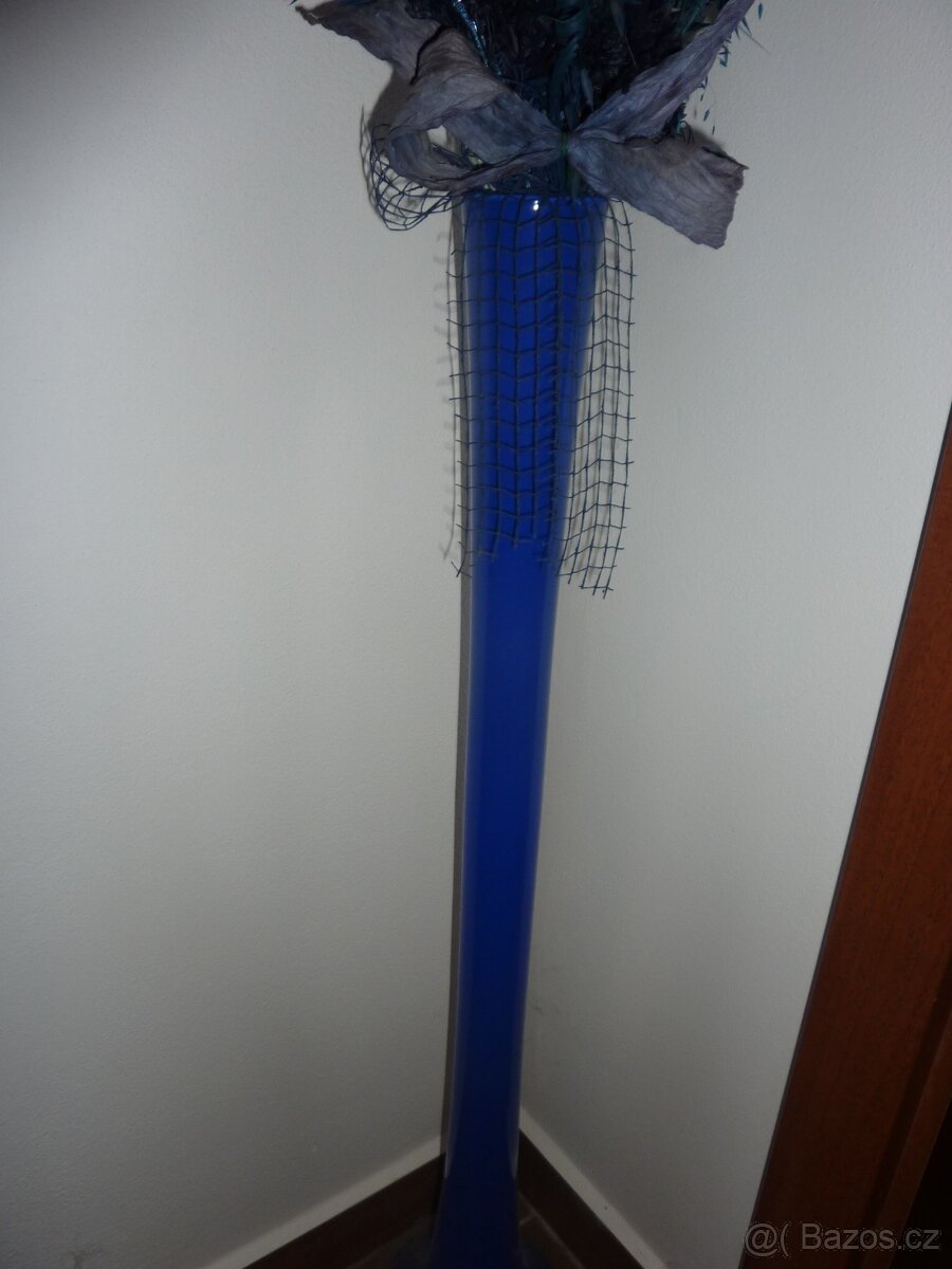 Prodám modrou vázu, výška 80cm