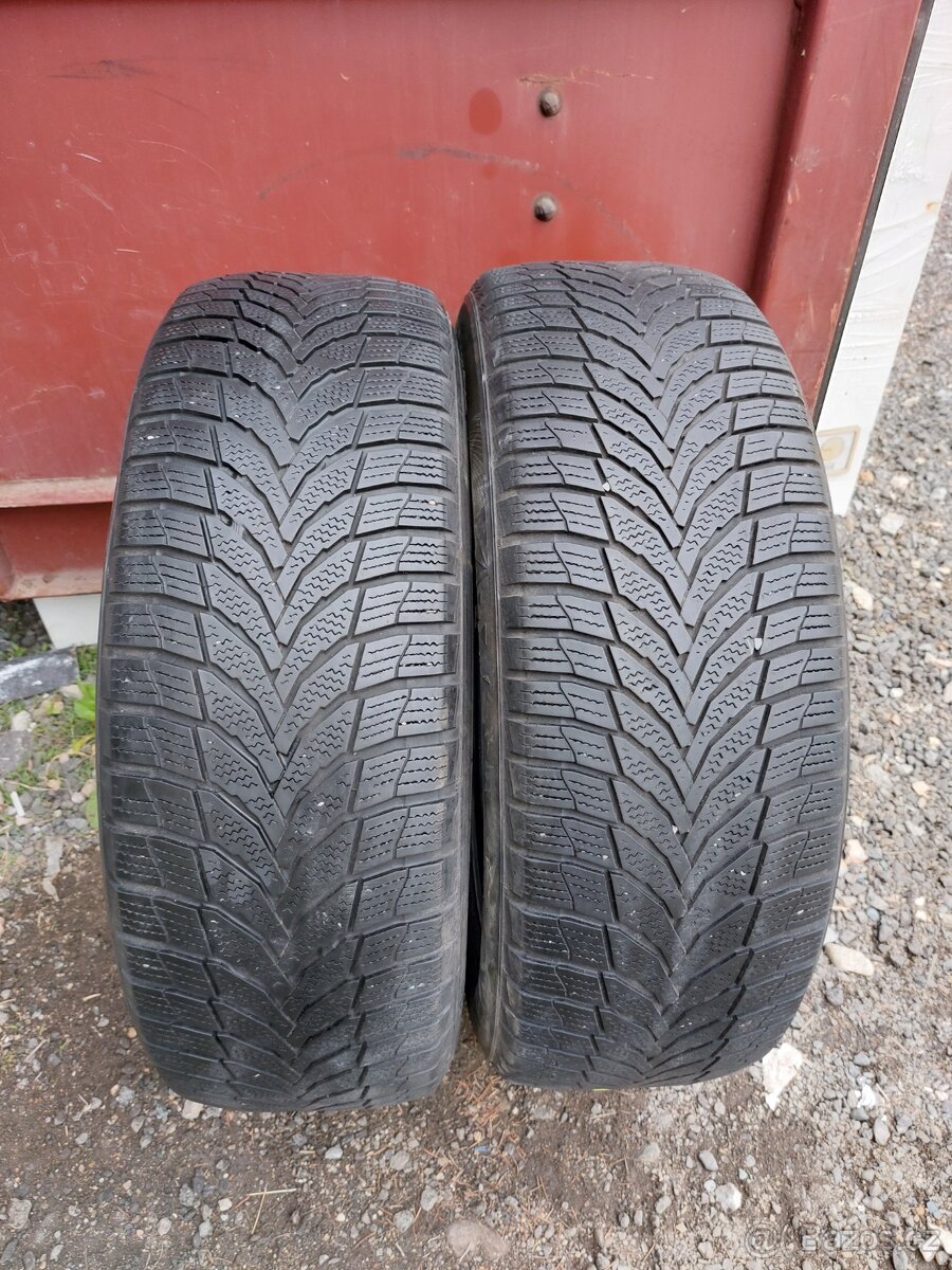 Prodám 2ks zimních pneu NEXEN 235/60 R18