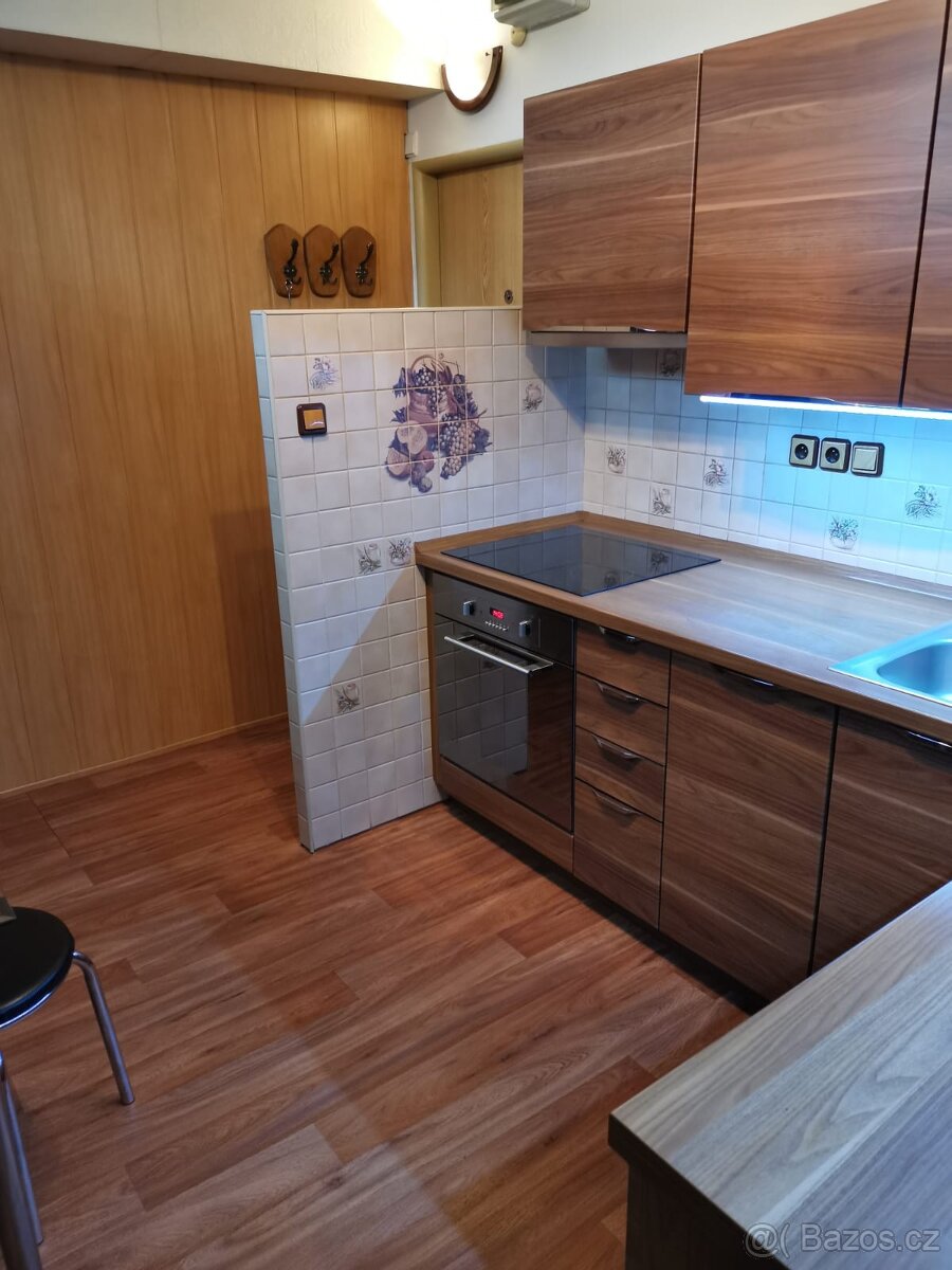 Prodej bytu 2+kk 35 m² Miletická, Praha - Újezd nad Lesy