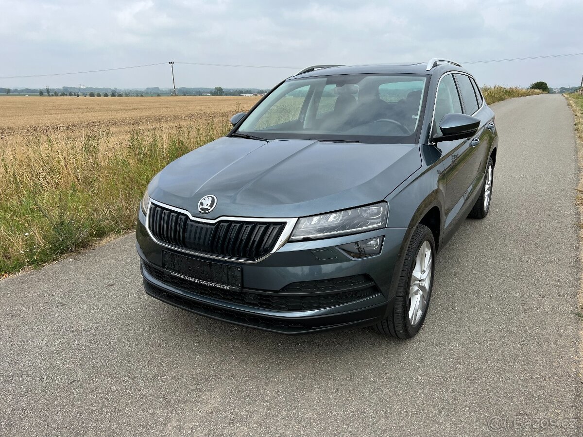 ► ŠKODA KAROQ 1.5TSI 110KW STYLE PANORAMA-FULL LED-NAVI-ACC