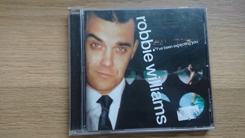 CD Robbie Williams - I've Been Expecting You, Každé 2. CD ZD