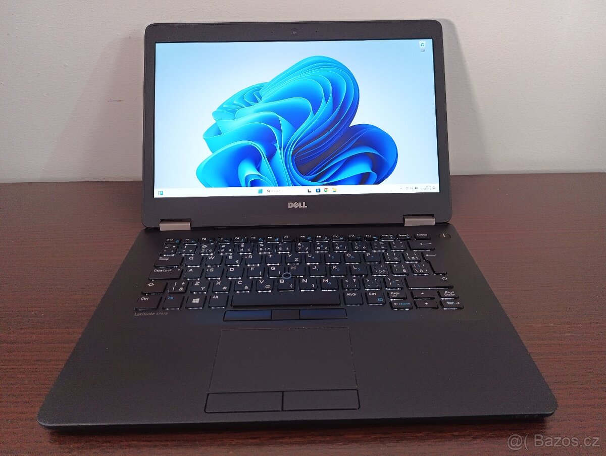 podsvícený Dell e7470,i5-3,0 GHz,FullHd IPS,DDR4,Top Baterie