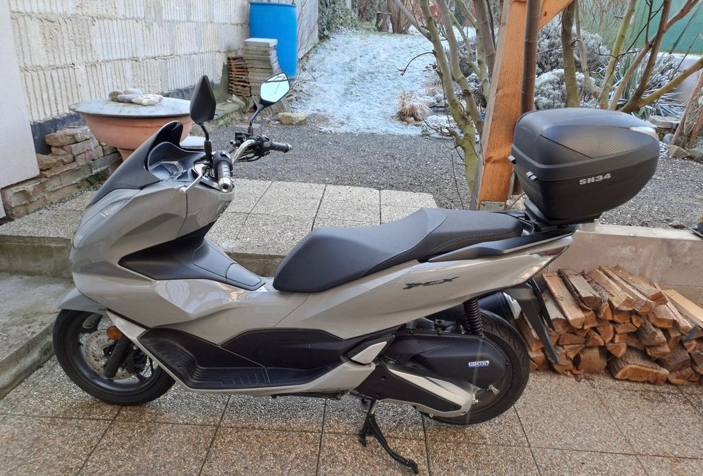 Skútr Honda PCX 125