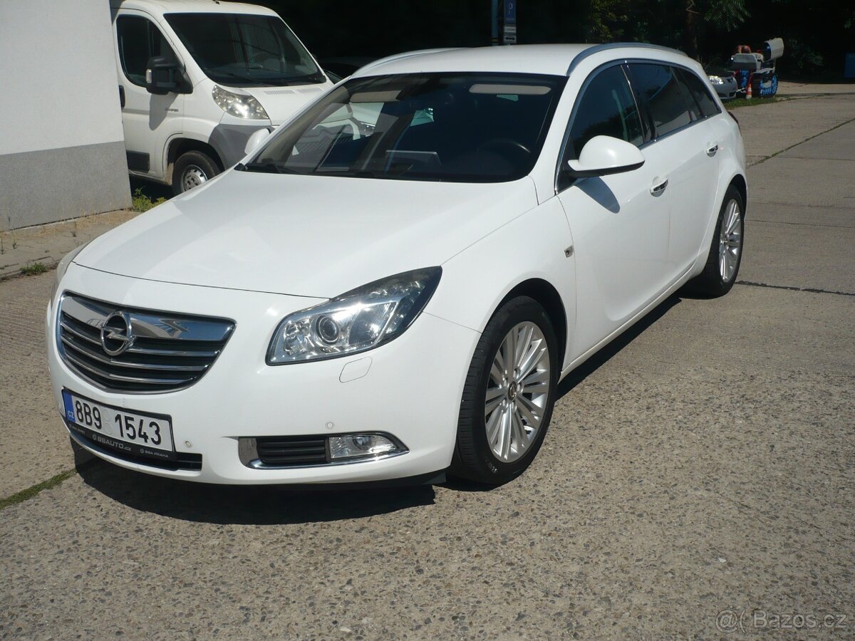 Opel  Insignia  2.0 CDTi