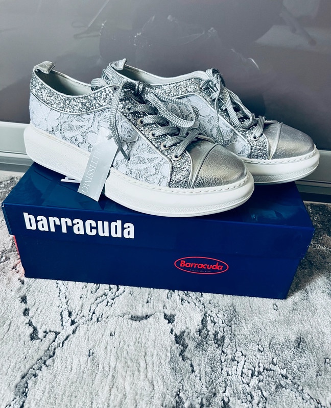 Barracuda sneakers