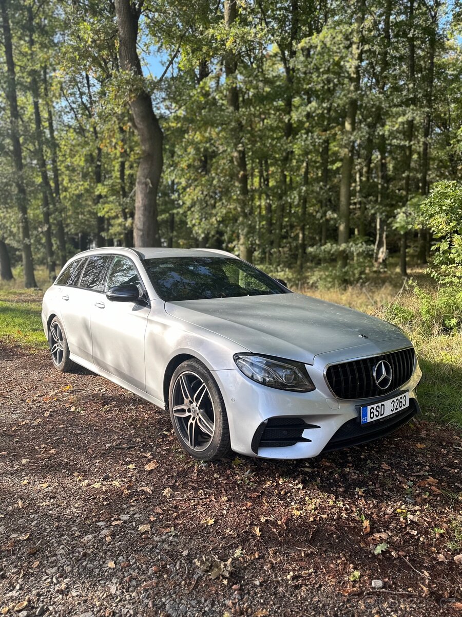 Mercedes Benz E220d - AMG - zadokolka - DPH