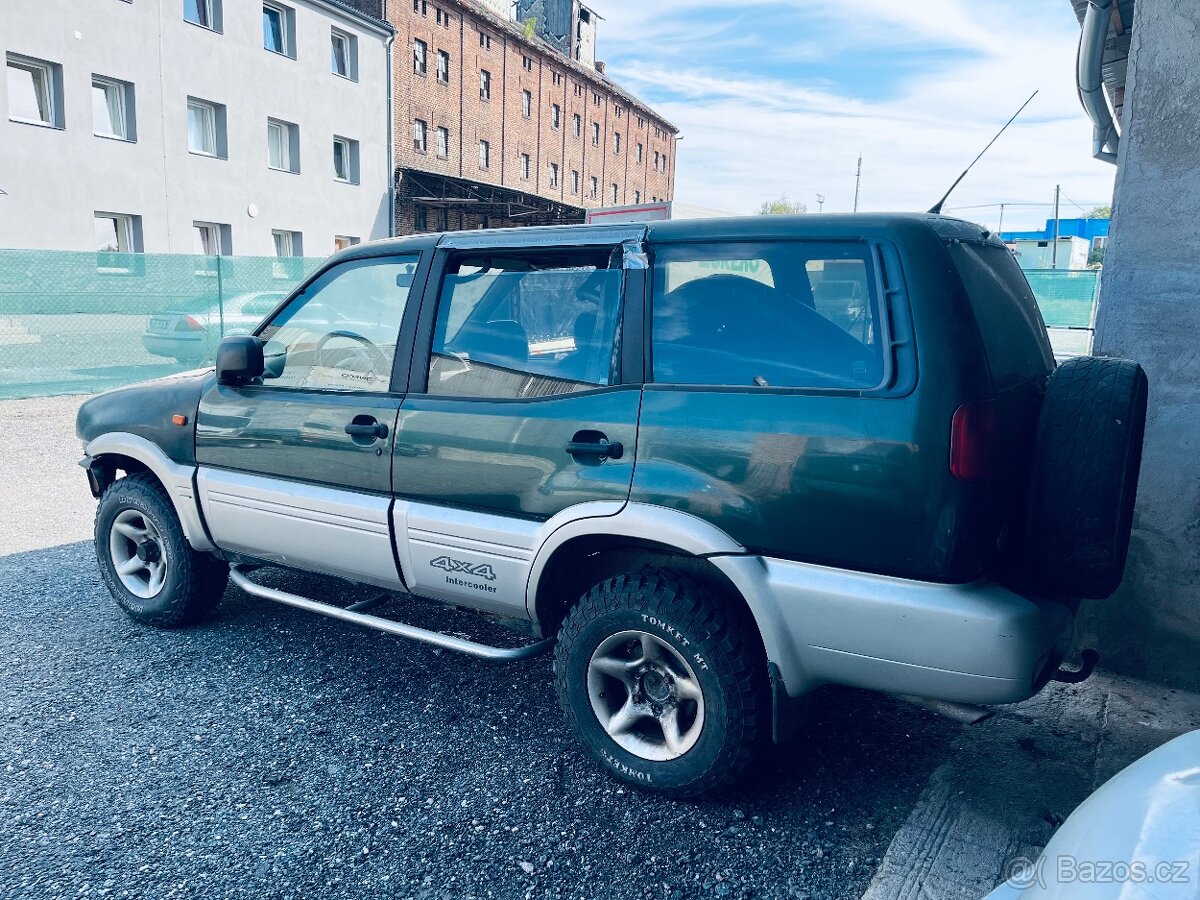 Nissan Terrano II 2.7 tdi