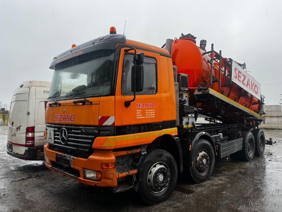 MB ACTROS 4140B 8X4 + KAISER