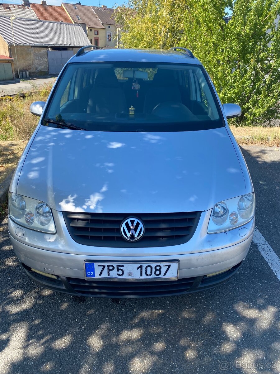 WV touran 1.9 tdi.