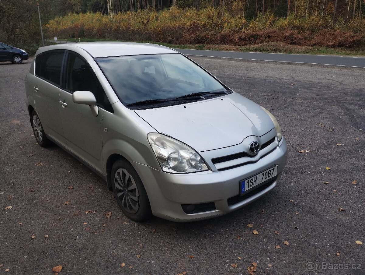 Toyota Corolla Verso 1.6 VVTi , STK 8/26 , tažné , dál. zn.