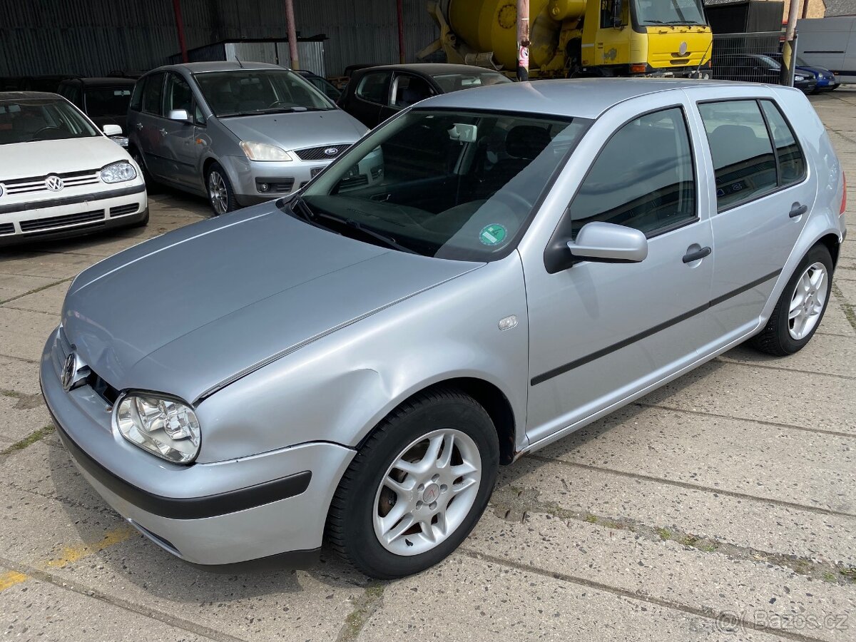 VW GOLF 4 RV2002 BENZIN 5DV