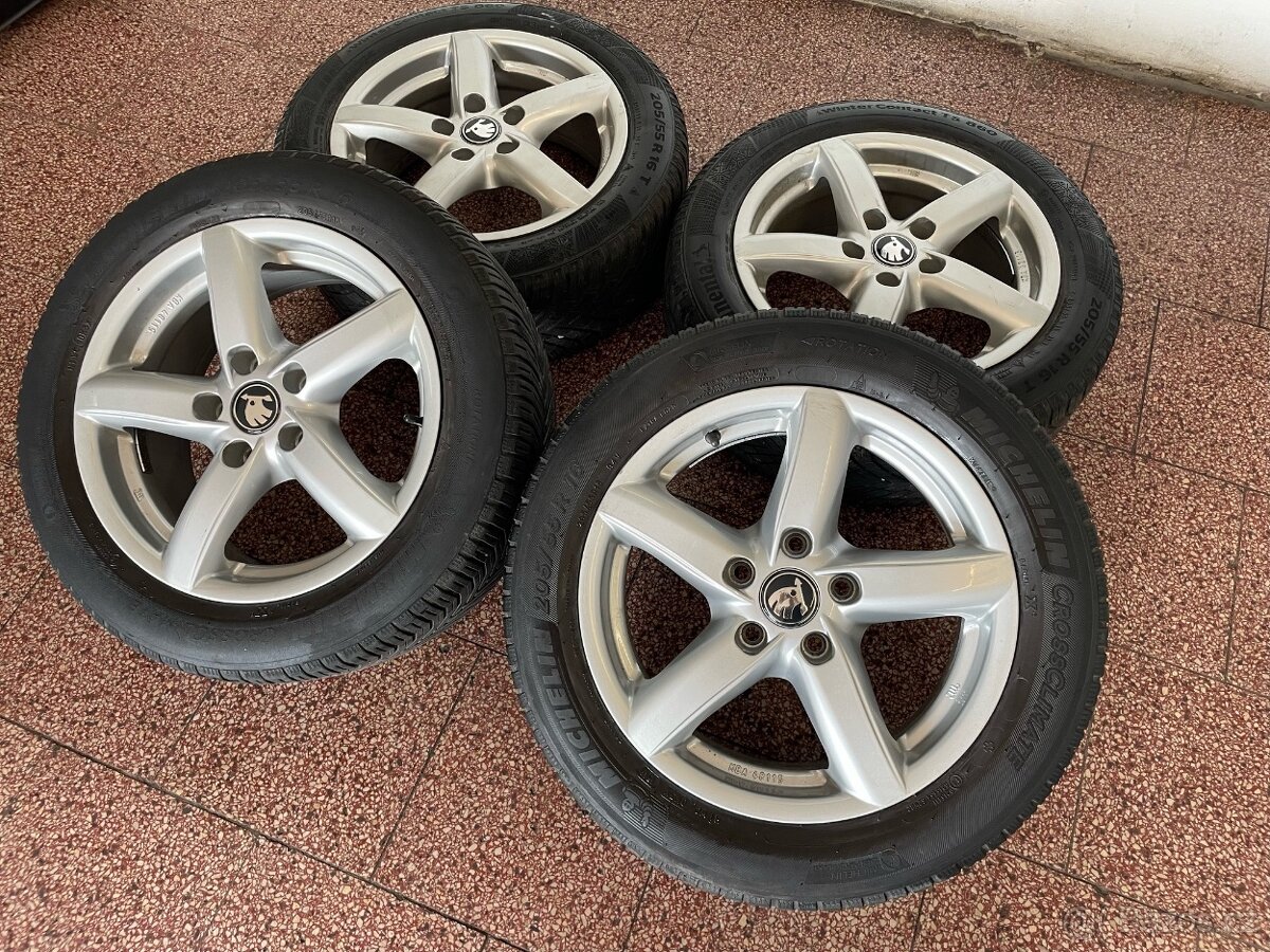 Originální alu kola Volkswagen r16,zimní pneu 5,5mm