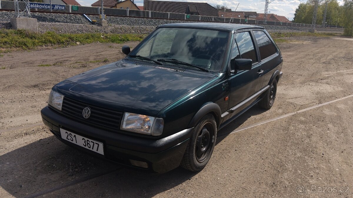 VW Polo coupe