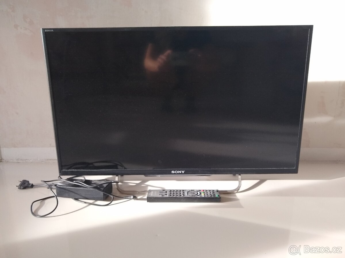 Sony Bravia KDL-32W705B