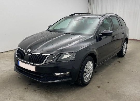 Škoda Octavia 1.6 TDI 3 III,DSG facelift,alu letní sada pneu