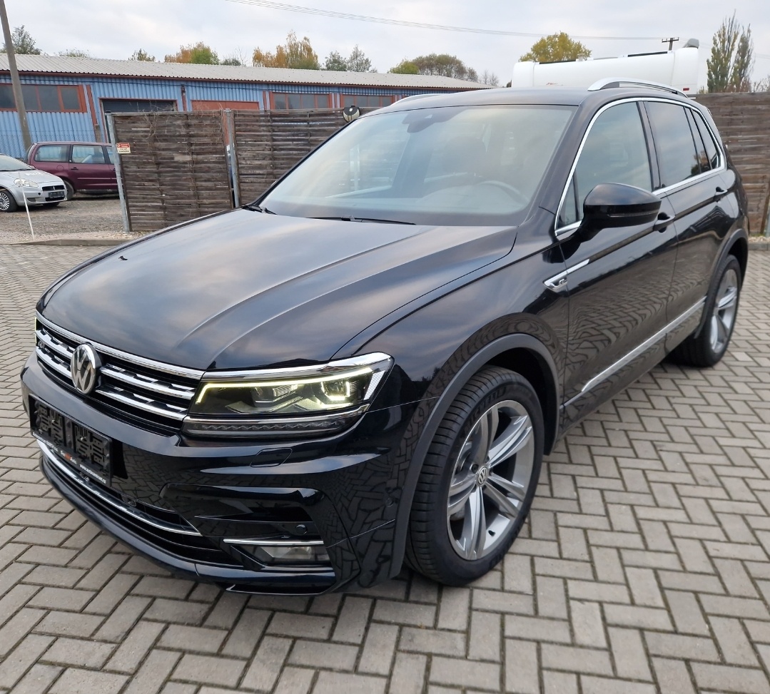 VW Tiguan 2,0TDI 140kW 4Motion R-line DSG LED ACC Navi 2017