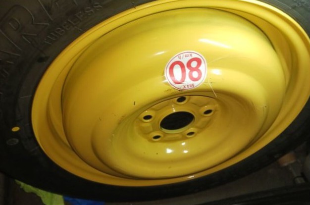 Stale na prodej Honda 5x114,3 17 dojezdové úzké kolo ... - [