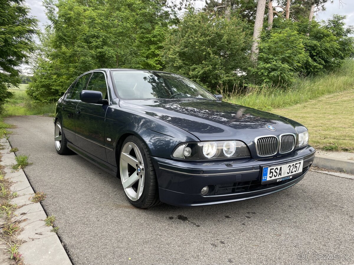 Bmw e39 v8 velmi pěkný stav