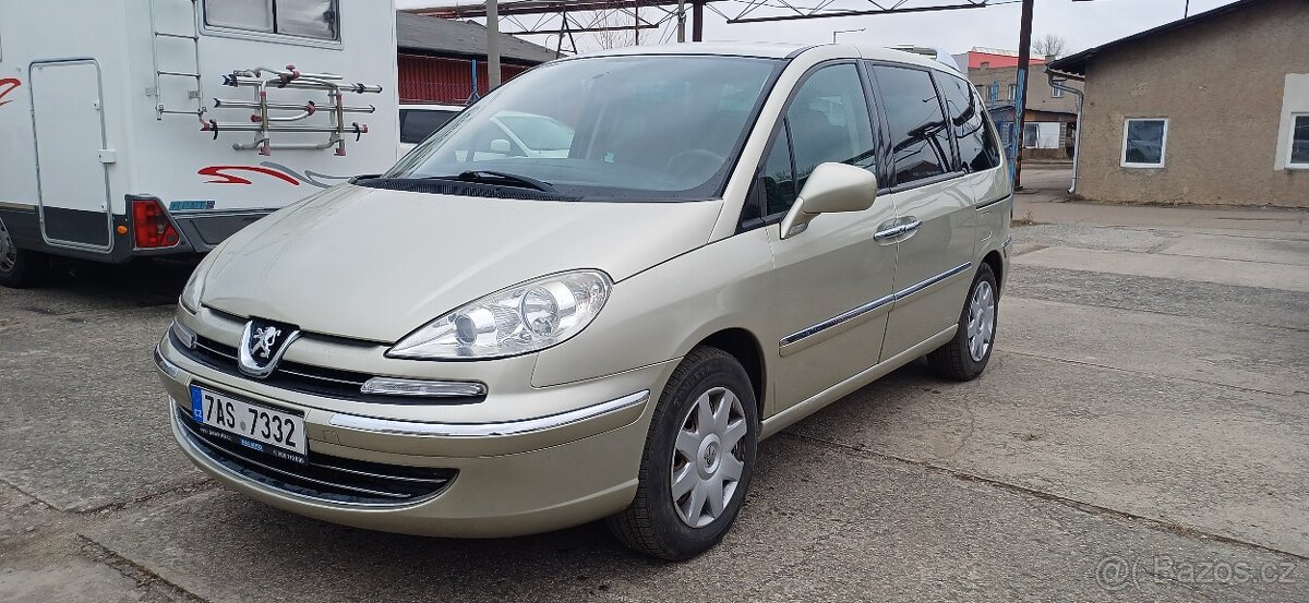 Peugeot 807 2.0i rok 2010