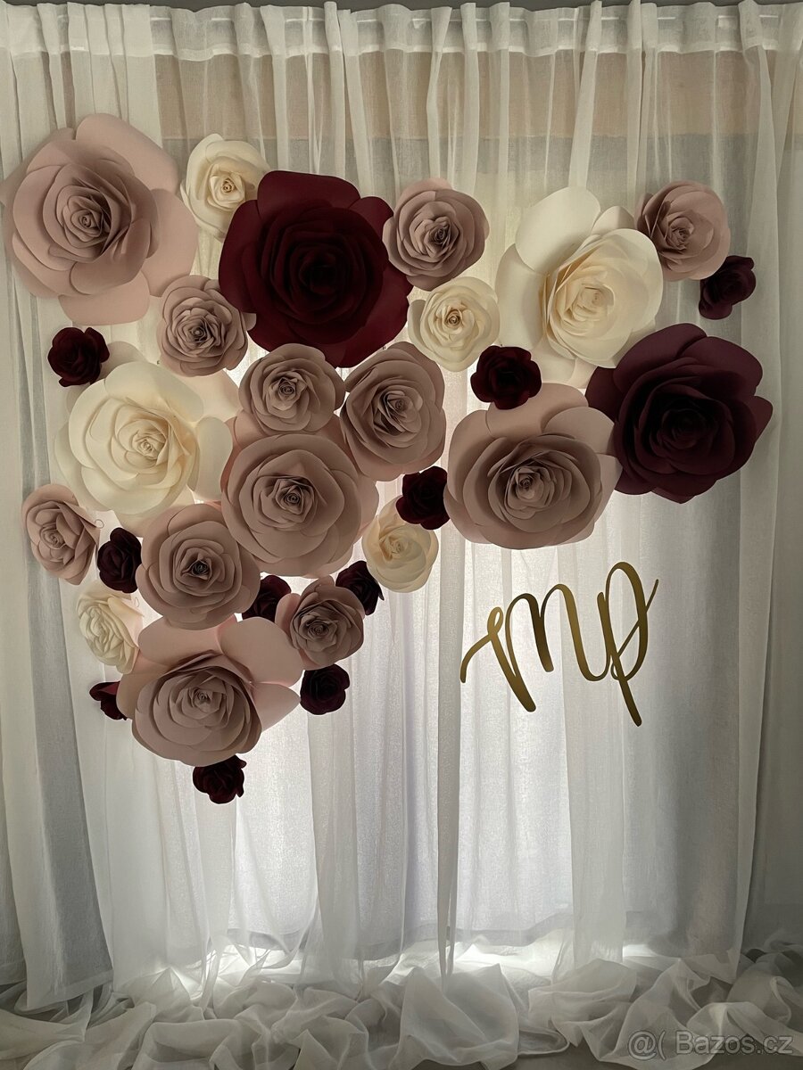 Papírová dekorace květy růže