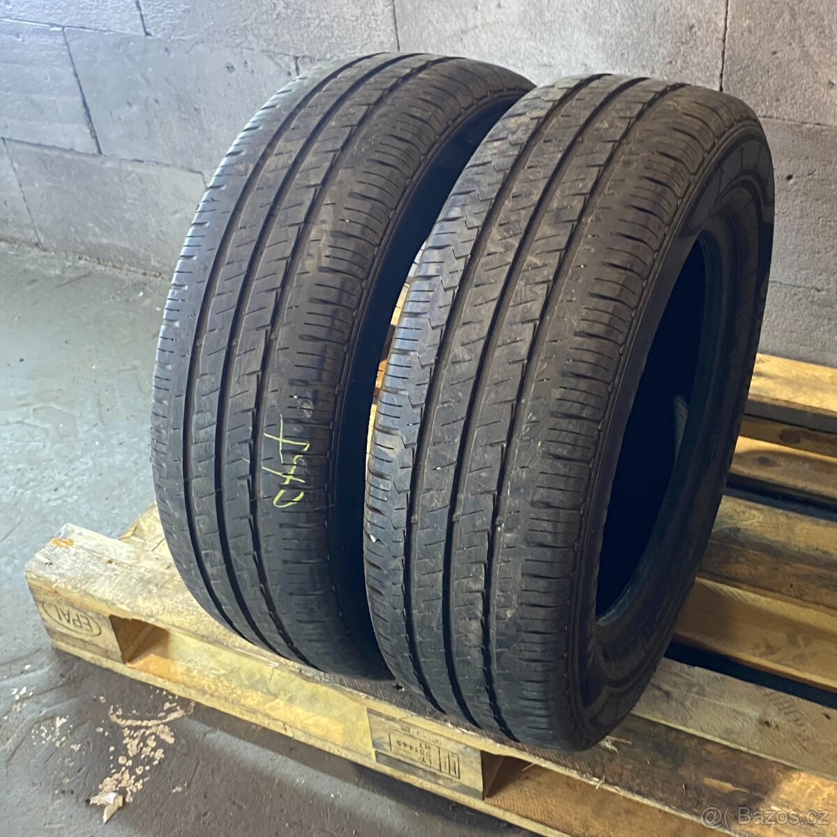 Letní pneu 205/65 R16C 107/105T Hankook 5,5-6mm