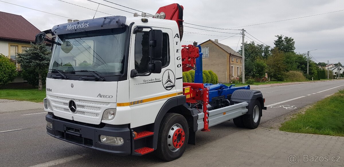 MERCEDES ATEGO 1224 hákový nosič kontajnerov+ hydr. ruka