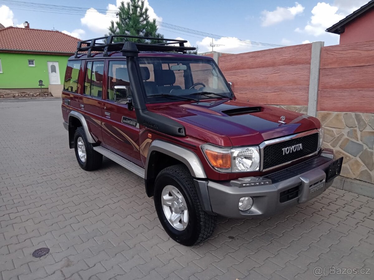 Land Cruiser 76 HZJ 4,5TD V8, 4x4 200 PS, Klima, 5MT, NEW 21