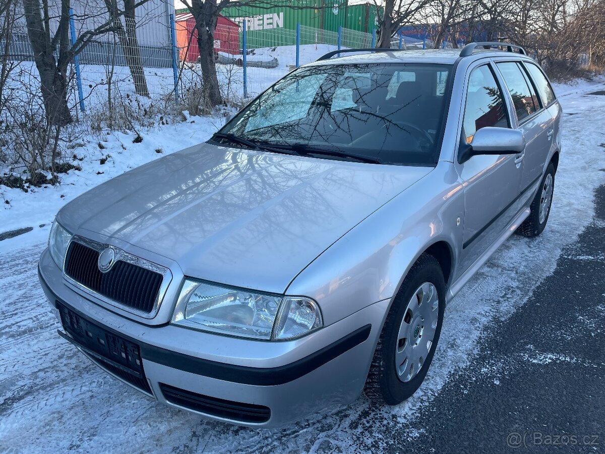 skoda octavia combi 1.9 tdi 96kw  Elegance