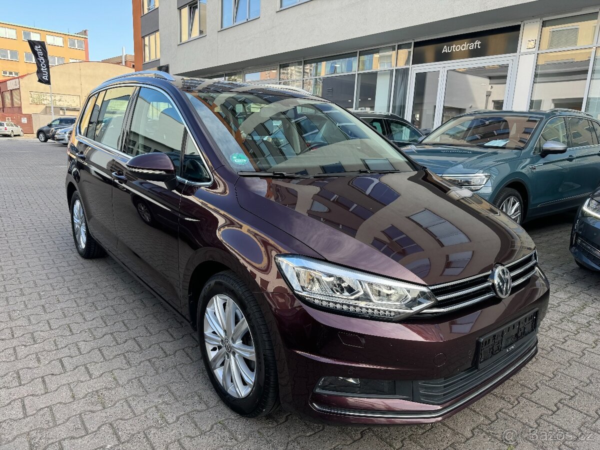 VW Touran 2.0 TDI 110kW DSG Webasto ACC ERGO Full LED Navi