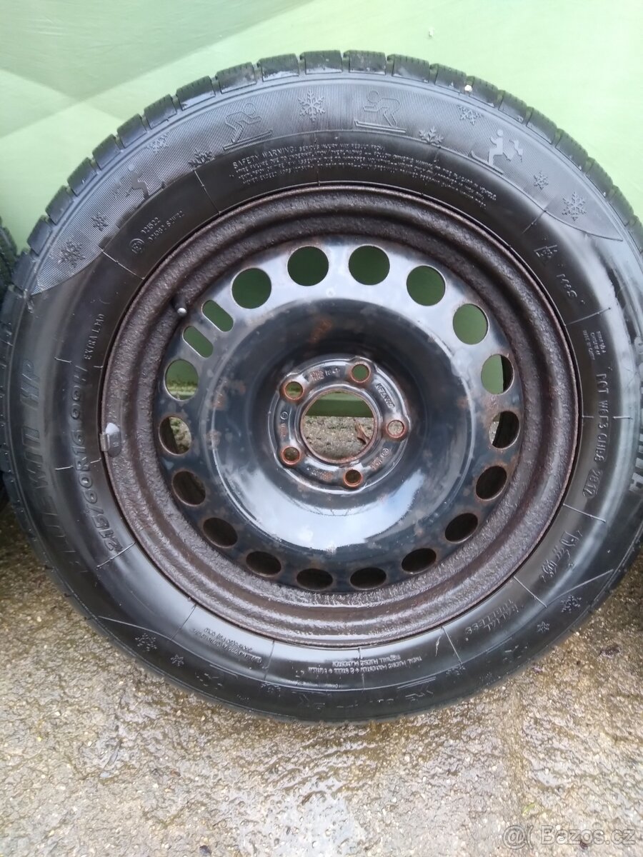 Sada kol 5x115 16" zimní pneu 215/60 6,5J R16 et41 Opel