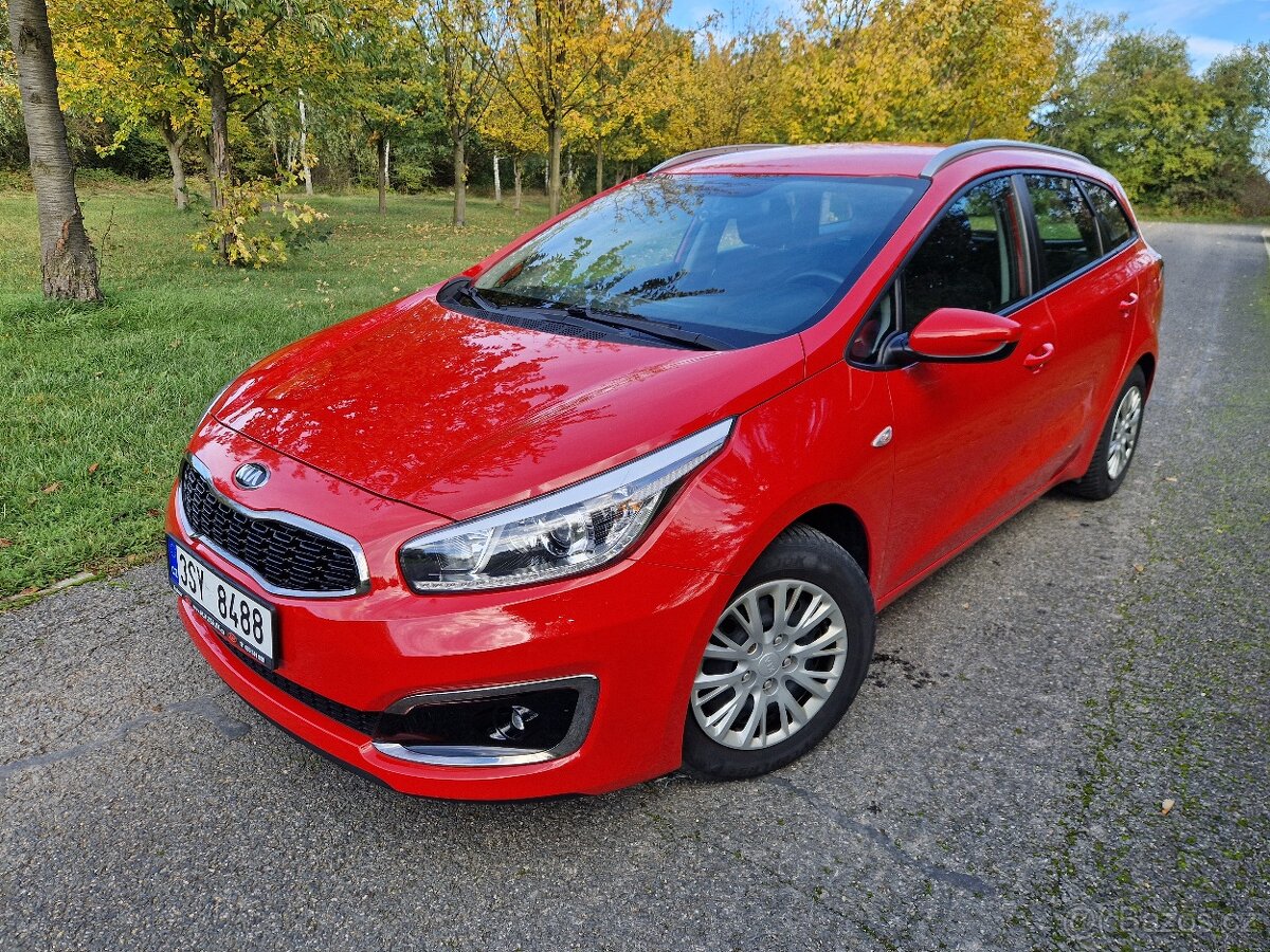 KIA CEED SW JD 1,6 GDi Comfort Plus červená