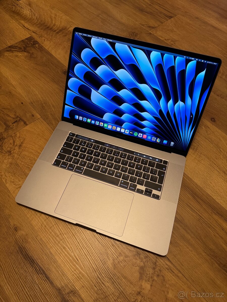 MacBook Pro 16GB Ram, 512 SSD, I7